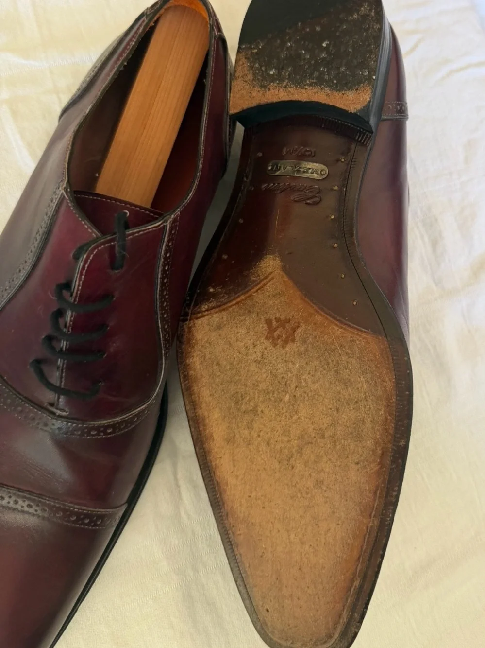 Mezlan Men’s Burgundy Leather Cap-Toe Oxfords